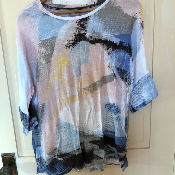 Chico’s size 2 (large) top - Picture 2 of 3